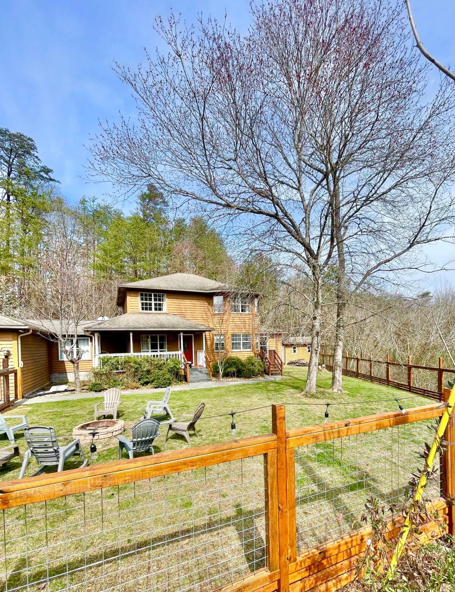 5Bedrooms*4King Beds*Outstanding Location*Hottub* Sevierville Zewnętrze zdjęcie