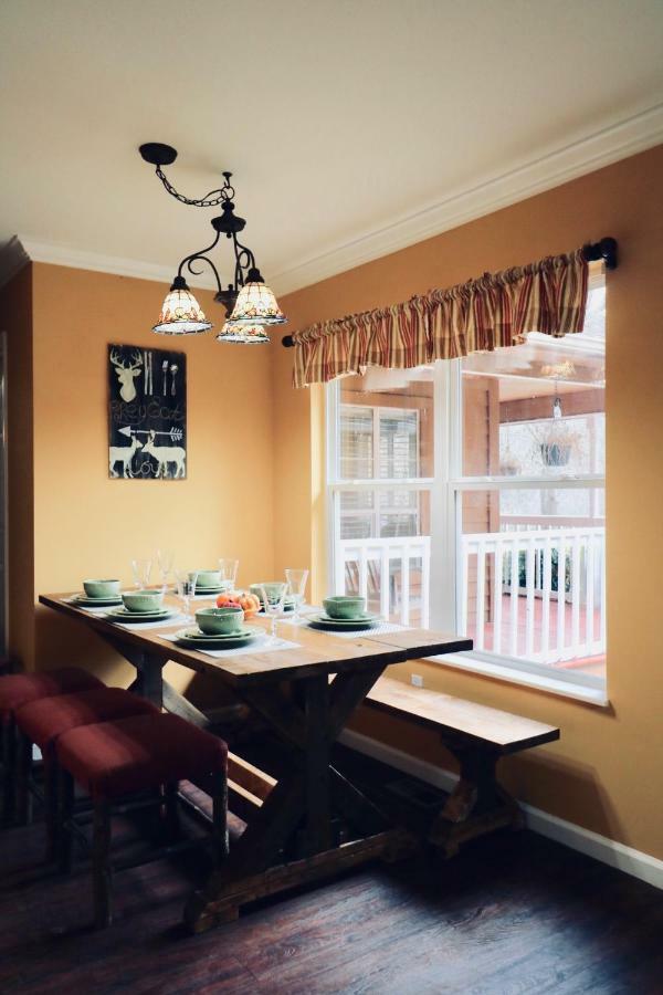 5Bedrooms*4King Beds*Outstanding Location*Hottub* Sevierville Zewnętrze zdjęcie