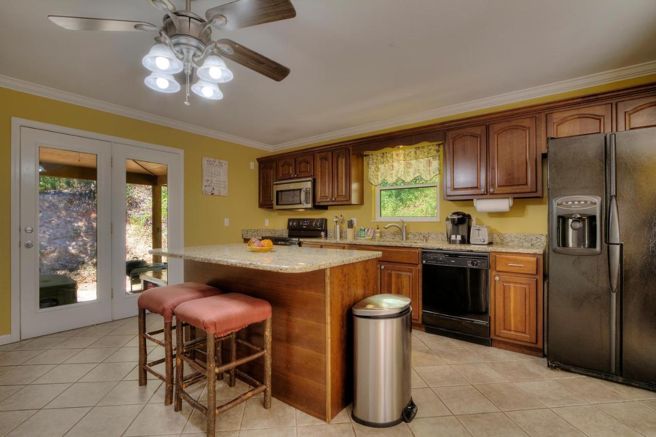 5Bedrooms*4King Beds*Outstanding Location*Hottub* Sevierville Zewnętrze zdjęcie