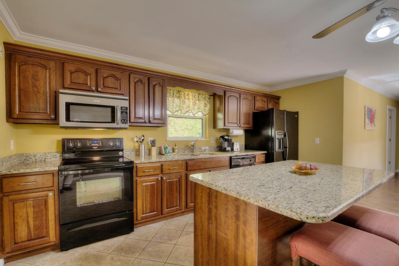 5Bedrooms*4King Beds*Outstanding Location*Hottub* Sevierville Zewnętrze zdjęcie